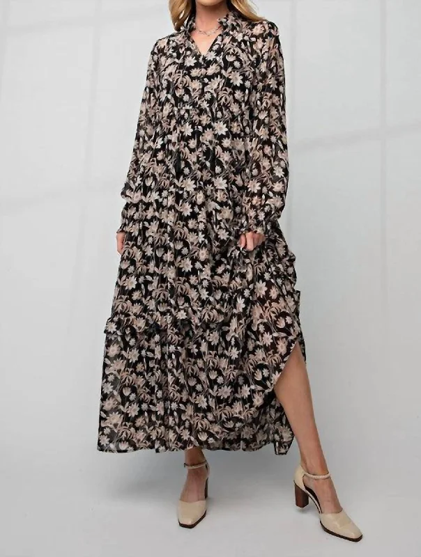 Discover the latest trends in women’s fashion   Zoey Floral Maxi Dress In Black
