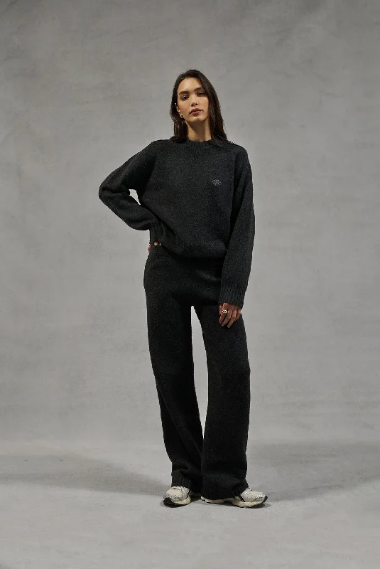 Bold and sophisticated looks for every woman   FLUFFY KNIT EMBLEM EMBROIDERED CREW - CHARCOAL