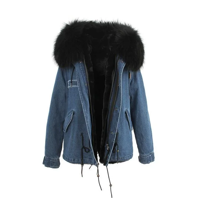 Curated collections of sophisticated women’s wear   Short Parka Model E