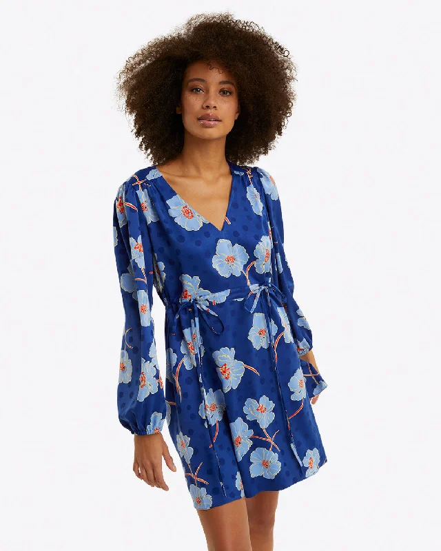 Get noticed with eye-catching women’s fashion Kellie Babydoll Dress in Printed Dot Jacquard Get noticed with eye-catching women’s fashion Kellie Babydoll Dress in Printed Dot Jacquard