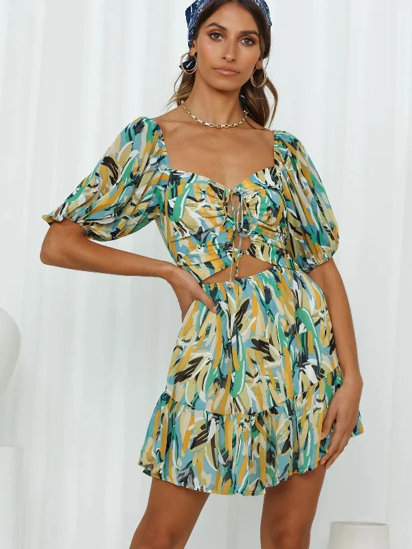 Fashionable, yet affordable women’s apparel Summer Print Square Short Sleeve Tie A Line Dress Fashionable, yet affordable women’s apparel Summer Print Square Short Sleeve Tie A Line Dress