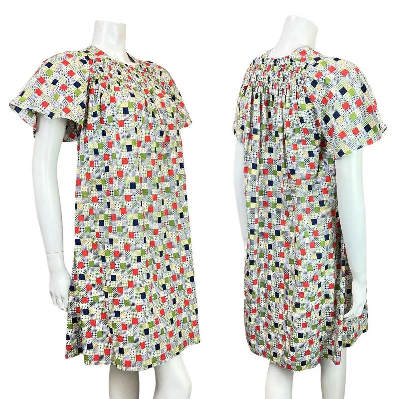 Statement pieces for the confident woman VINTAGE 60s 70s WHITE BLUE GREEN PATCHWORK FLORAL GINGHAM TENT A-LINE DRESS 6 8 Statement pieces for the confident woman VINTAGE 60s 70s WHITE BLUE GREEN PATCHWORK FLORAL GINGHAM TENT A-LINE DRESS 6 8