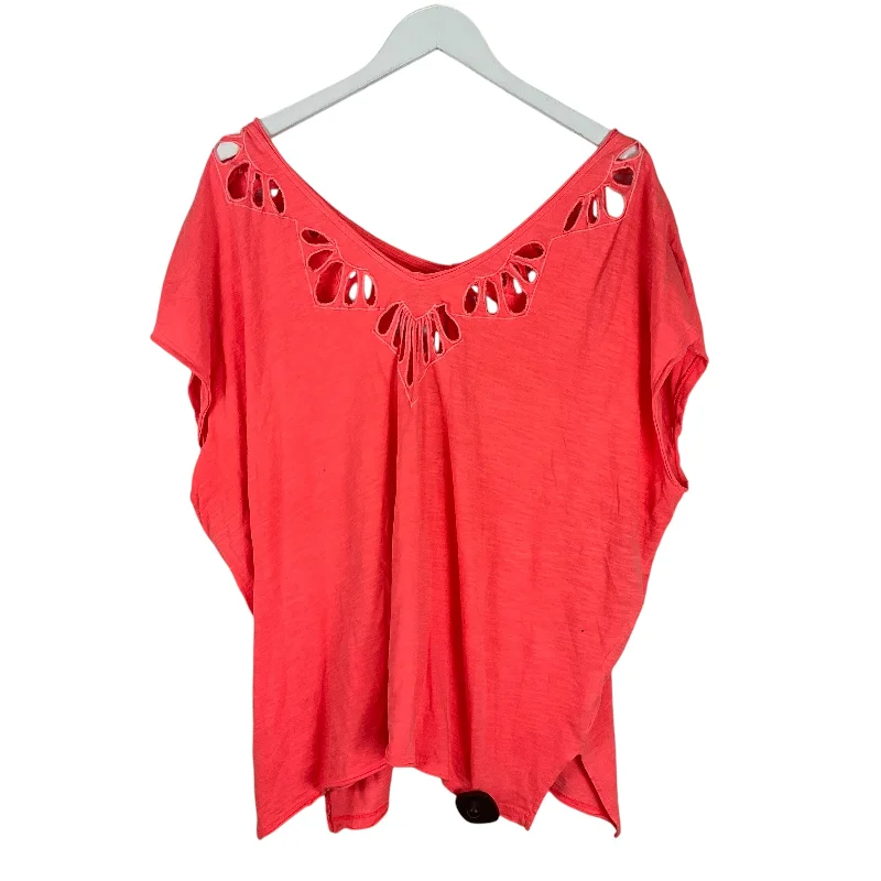 Fashionable clothing that fits every occasion   Top Short Sleeve By Free People In Pink